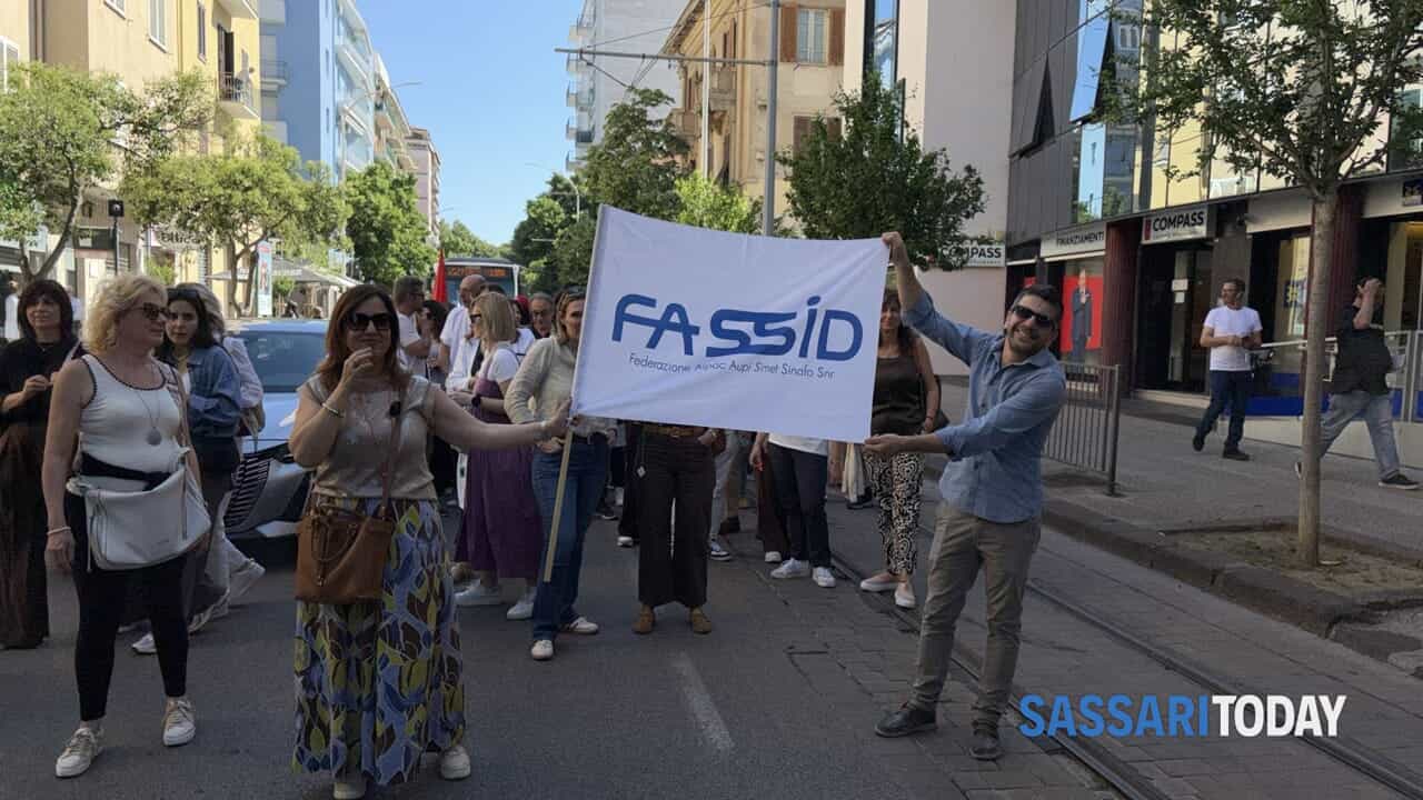 Manifestazione Aou Sassari 29 maggio 2026 (foto SassariToday) (10)