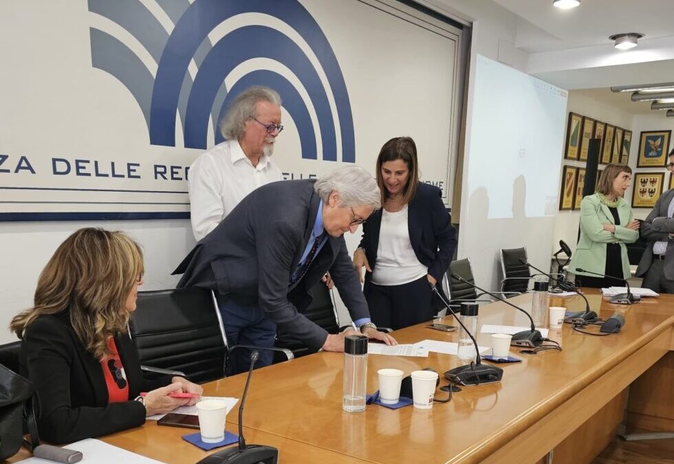 Firmato: 6 ore a settimana e compenso orario di 38 euro